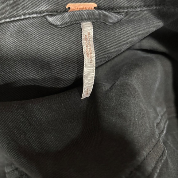 Free People Oversized Washed Black Denim Trucker Jacket Women's - Picture 6 of 6